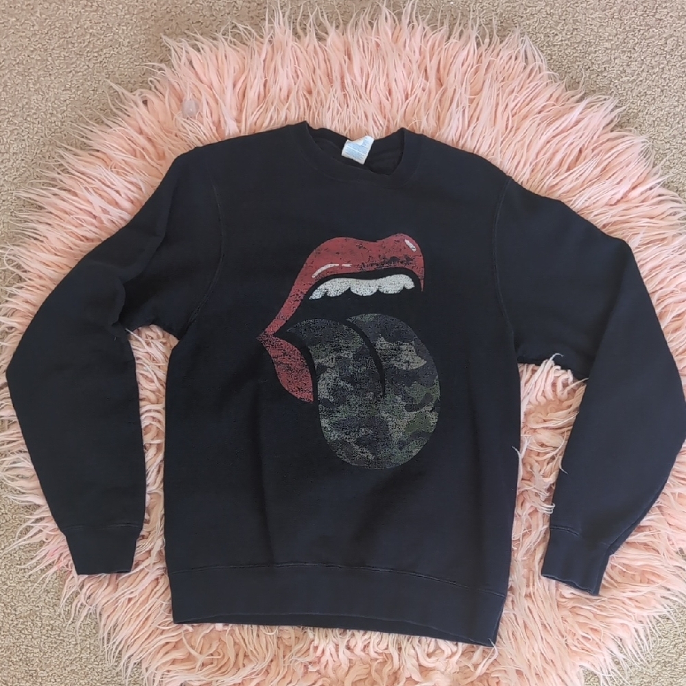 Black Graphic Men's Sweater